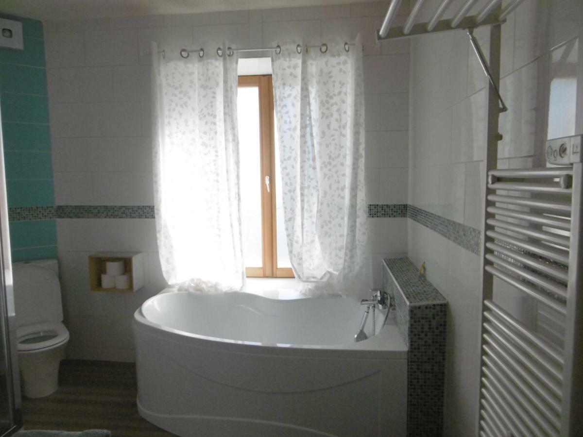 Le Chat Qui Peche B&B Chateauneuf-la-Foret ภายนอก รูปภาพ