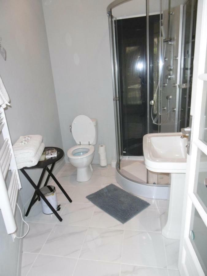 Le Chat Qui Peche B&B Chateauneuf-la-Foret ภายนอก รูปภาพ